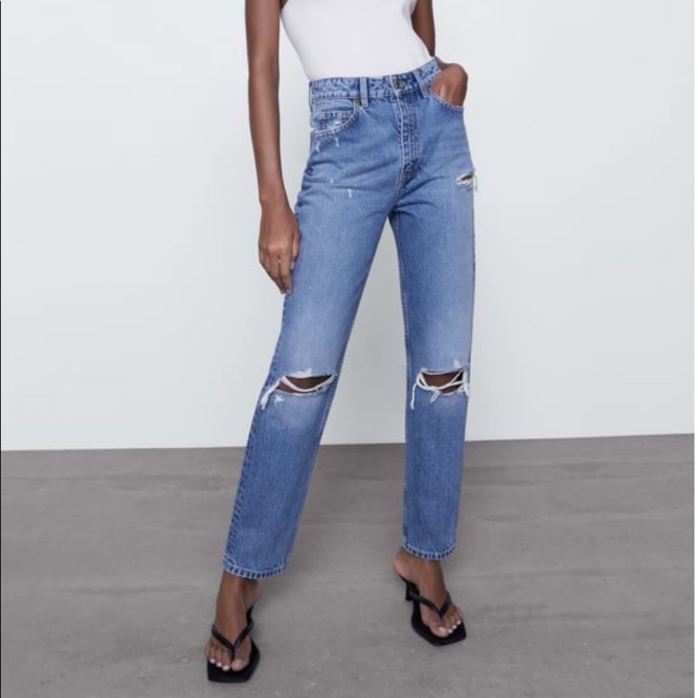 SOLD NWT Mom Fit Jeans Size 4
